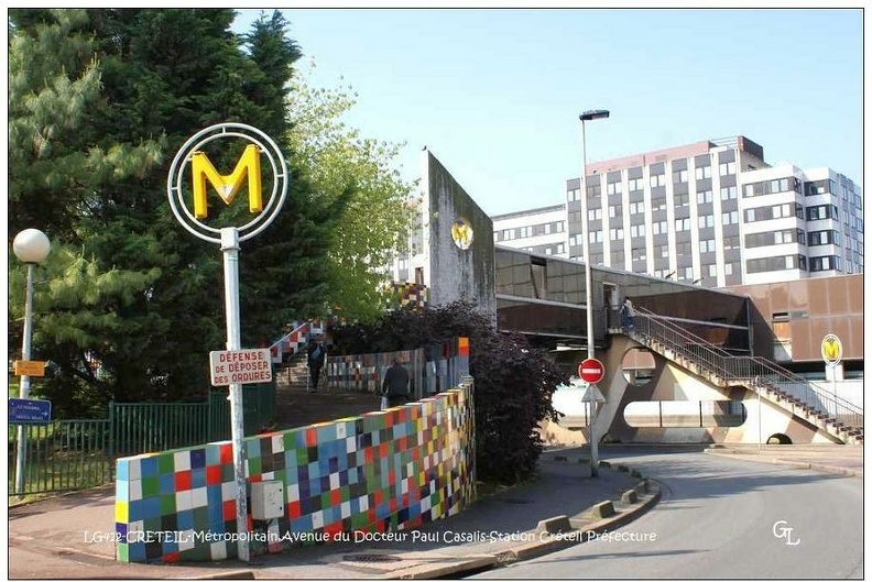 creteil 032 entree metro prefecture 898 001
