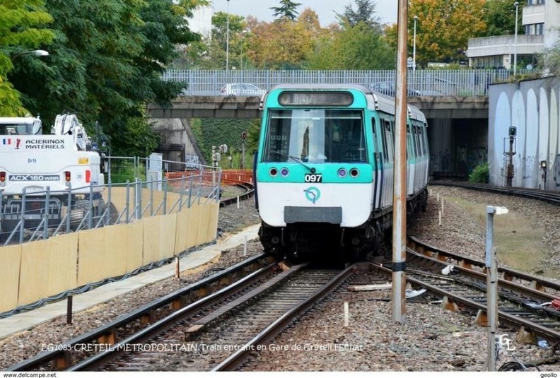 creteil l echat 370 001