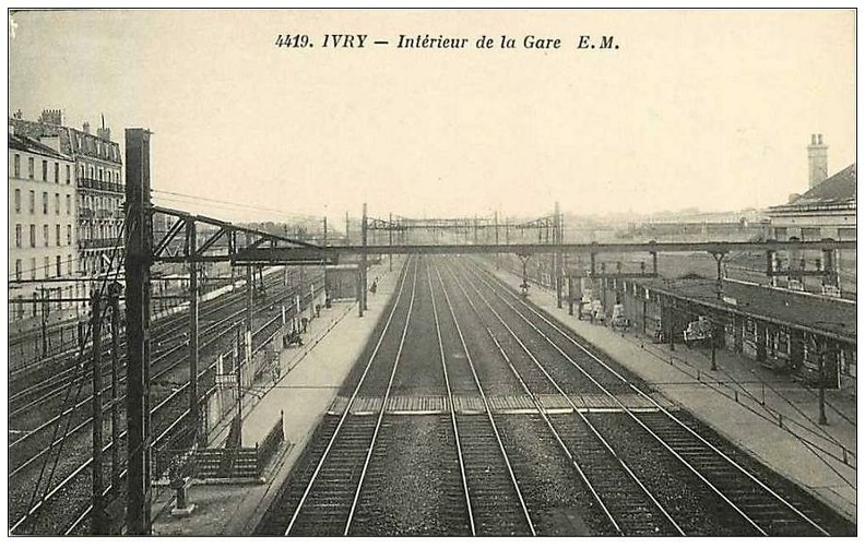 ivry_101_b902_2.jpg
