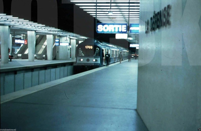 la_defense_RER_annees_1970.jpg
