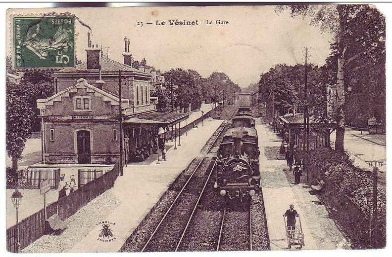 le vesinet interieur gare 236 008