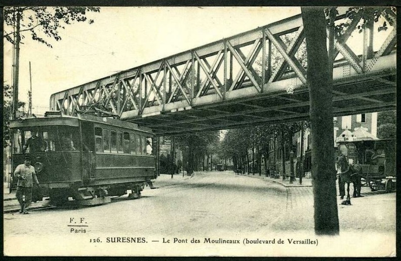 suresnes tram 101 001