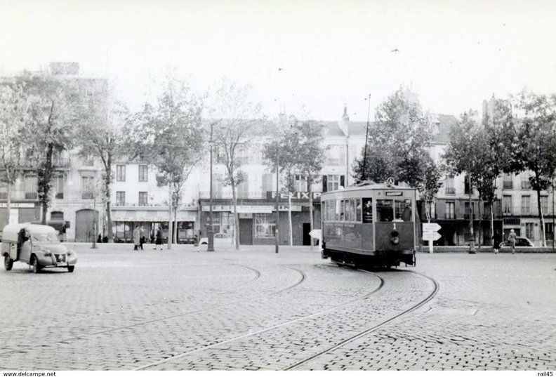 versailles_tram_113_001.jpg