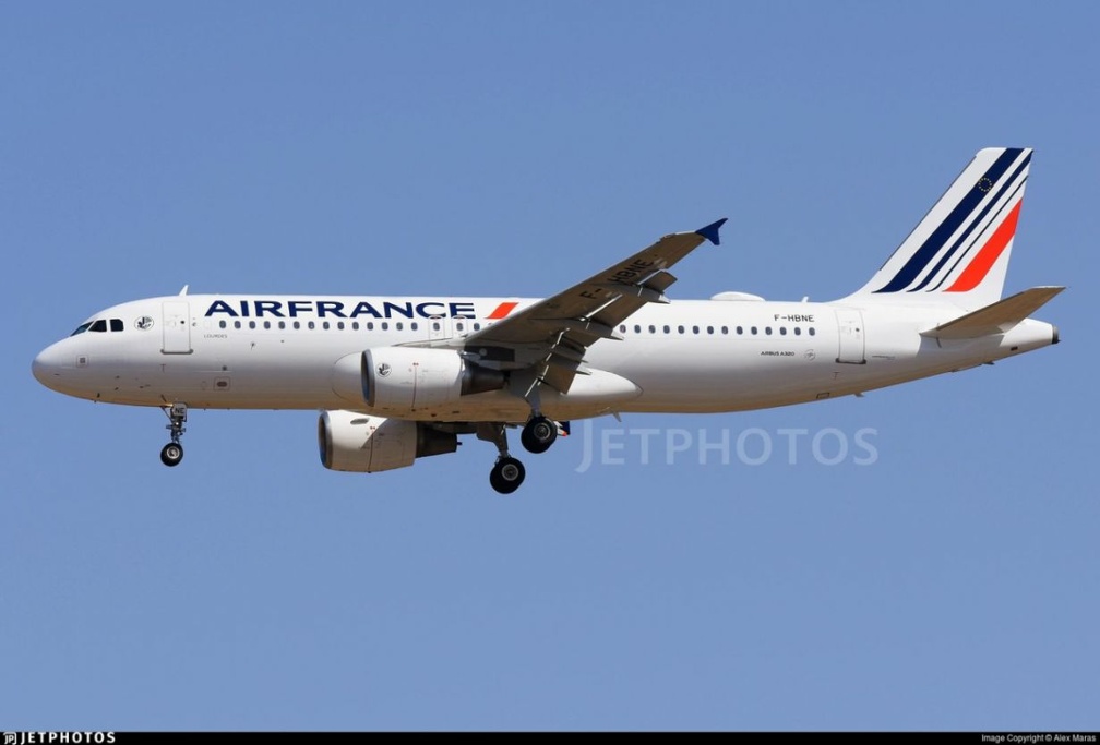Airbus A320-214 2