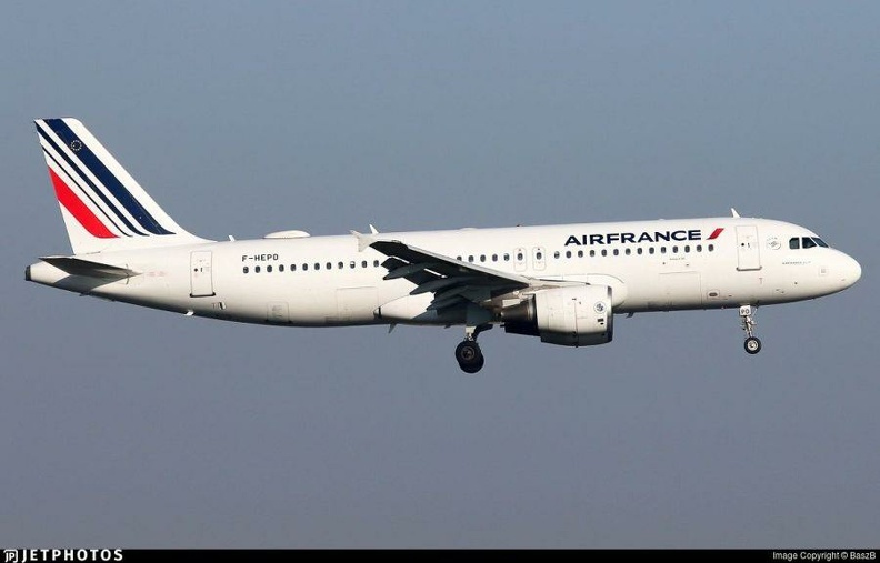 Airbus_A320-214_F_HEPD.jpg