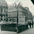 chaussee d antin entree cote galeries lafayette 1950