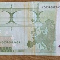 100 euro V00390871435