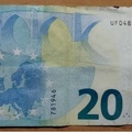 20 euro UF0485781946