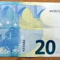 20 euro US3017935686