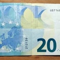 20 euro US7149212139