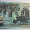 5 euro U01050979163