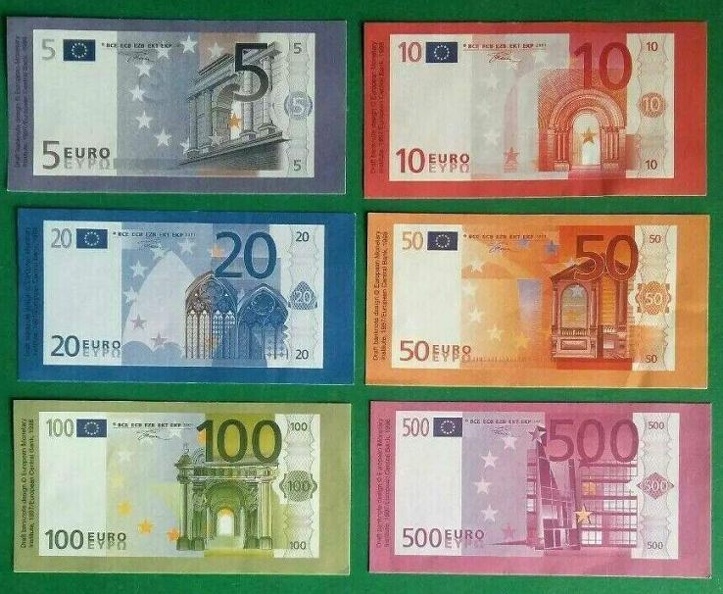 euro_monopoly_serie_complete_billets.jpg