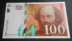 100f T009394389