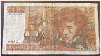 10f S252 08821