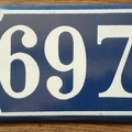 plaque 697 002