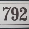 plaque 792 001