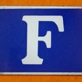 plaque f