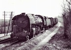 Train RA impair entre Vitre et Les Lacs 141R 1300 1964 photo laforgerie