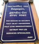 plaque bagages oublies