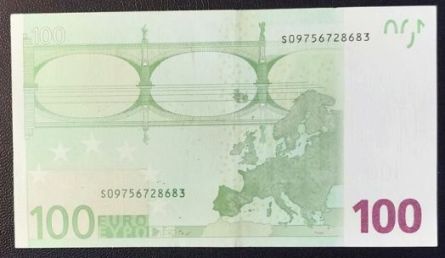 100 euro S09756728683