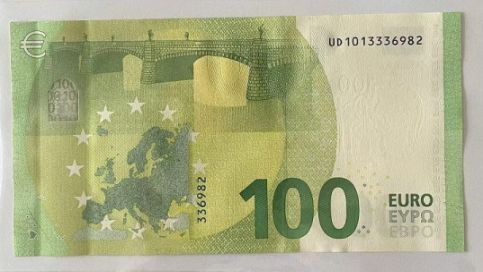 100 euro UD1013336982