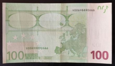 100 euro V00698890666