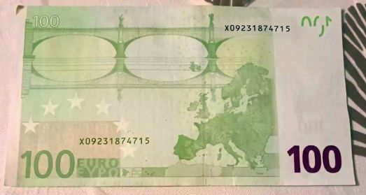 100 euro X09231874715