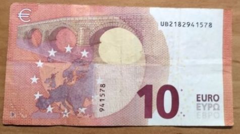 10 euro UB2182941578