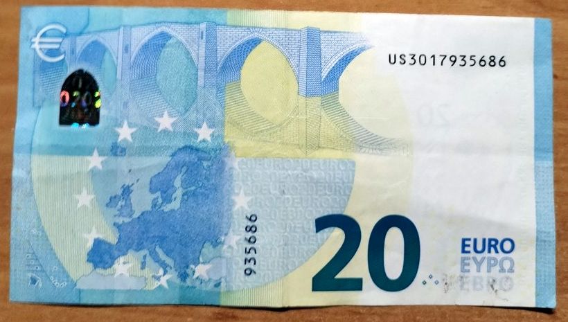 20 euro US3017935686