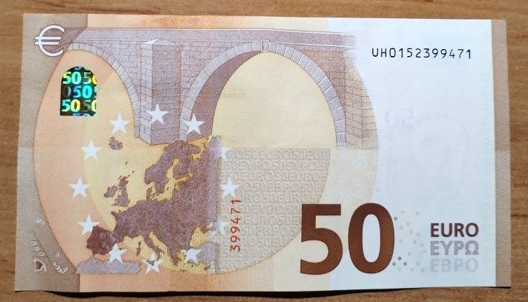 50 euro UH0152399471