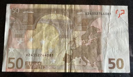 50 euro V24352744081