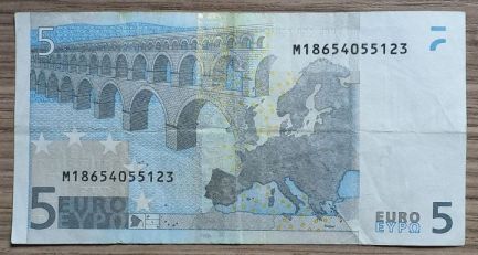 5 euro M18654055121