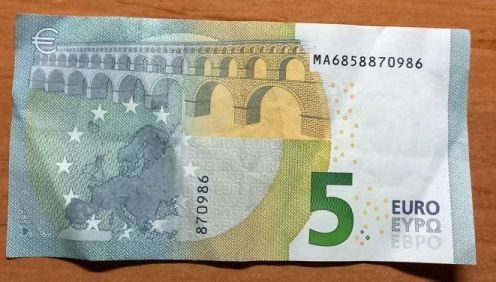 5 euro MA6858870986