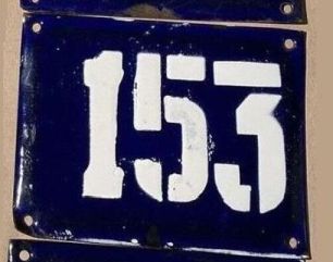 plaque 153 101