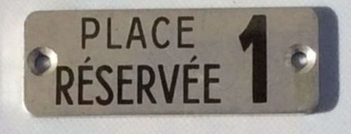plaque_place_reservee_1b.jpg